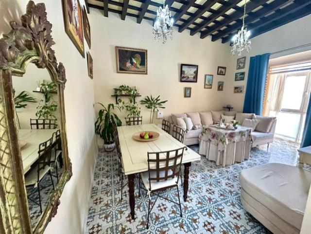 Gatu Casa Lola , " Preferente Mayores De 25 Anos Y Familias " El Puerto de Santa María Zewnętrze zdjęcie