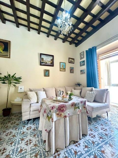 Gatu Casa Lola , " Preferente Mayores De 25 Anos Y Familias " El Puerto de Santa María Zewnętrze zdjęcie